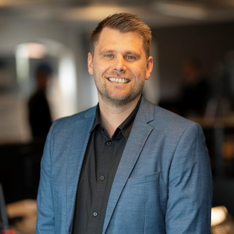 Jesper V. Lang er selvstændig forsikringsmægler og franchisetager hos V-R Gruppen